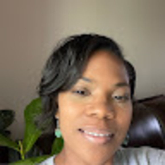 Meet your Posher, Jennifer - Picture 1 of 1